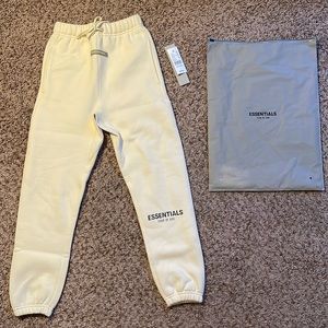 Cream Essentials Fear Of God Sweatpants